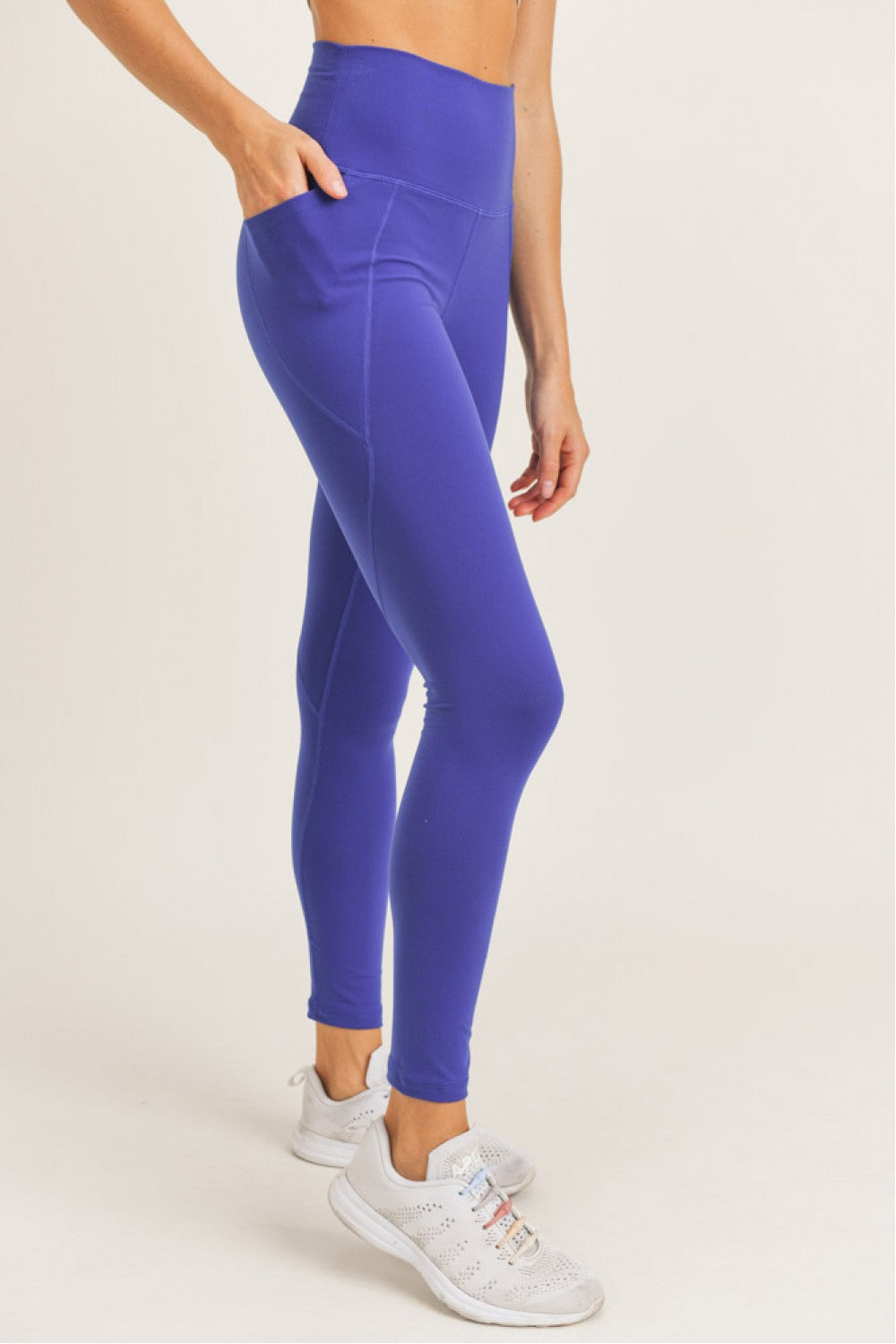 Tapered Band Essential Solid Highwaist Leggings