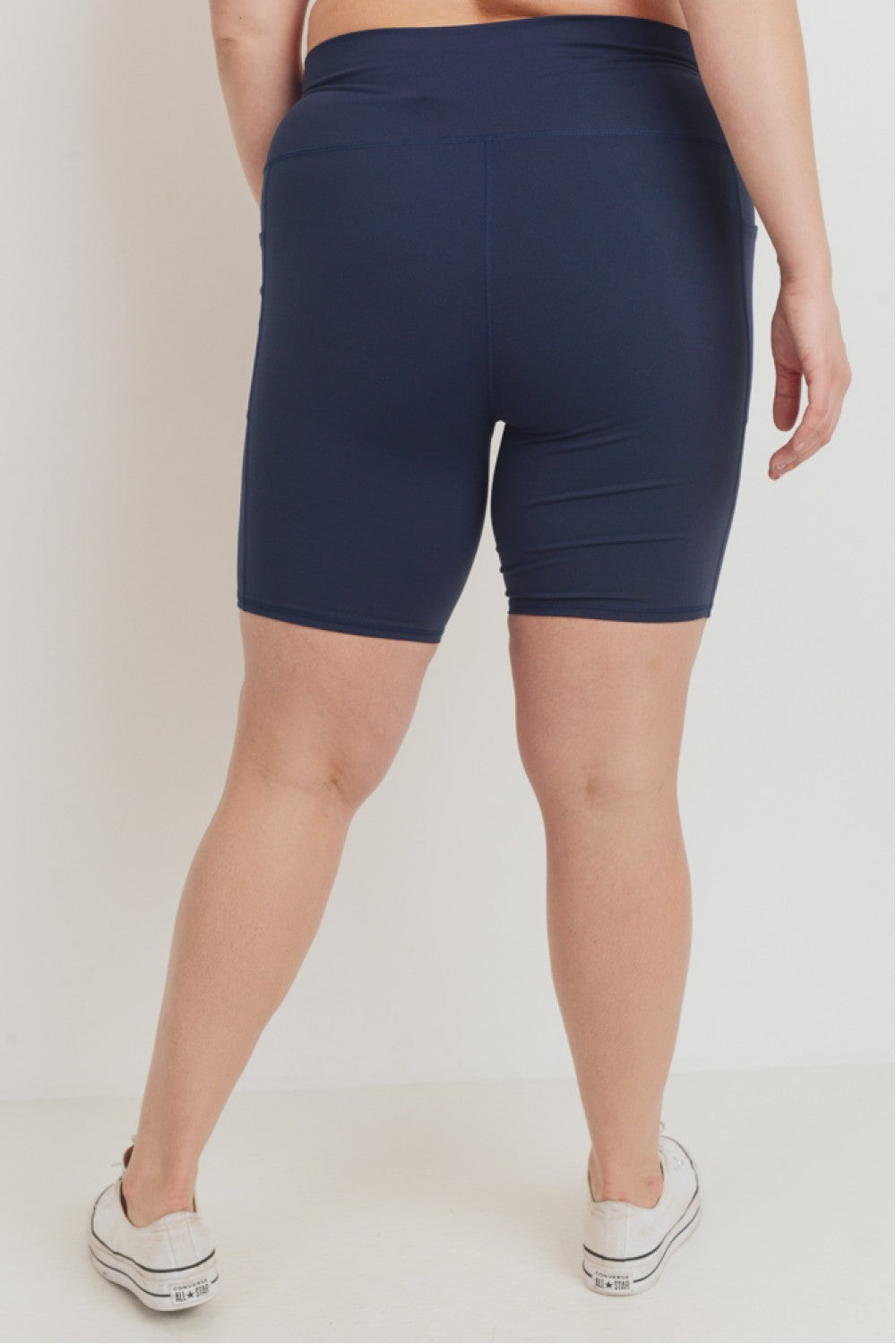 Plus- Tapered Band Essential Bermuda Highwaist Short
