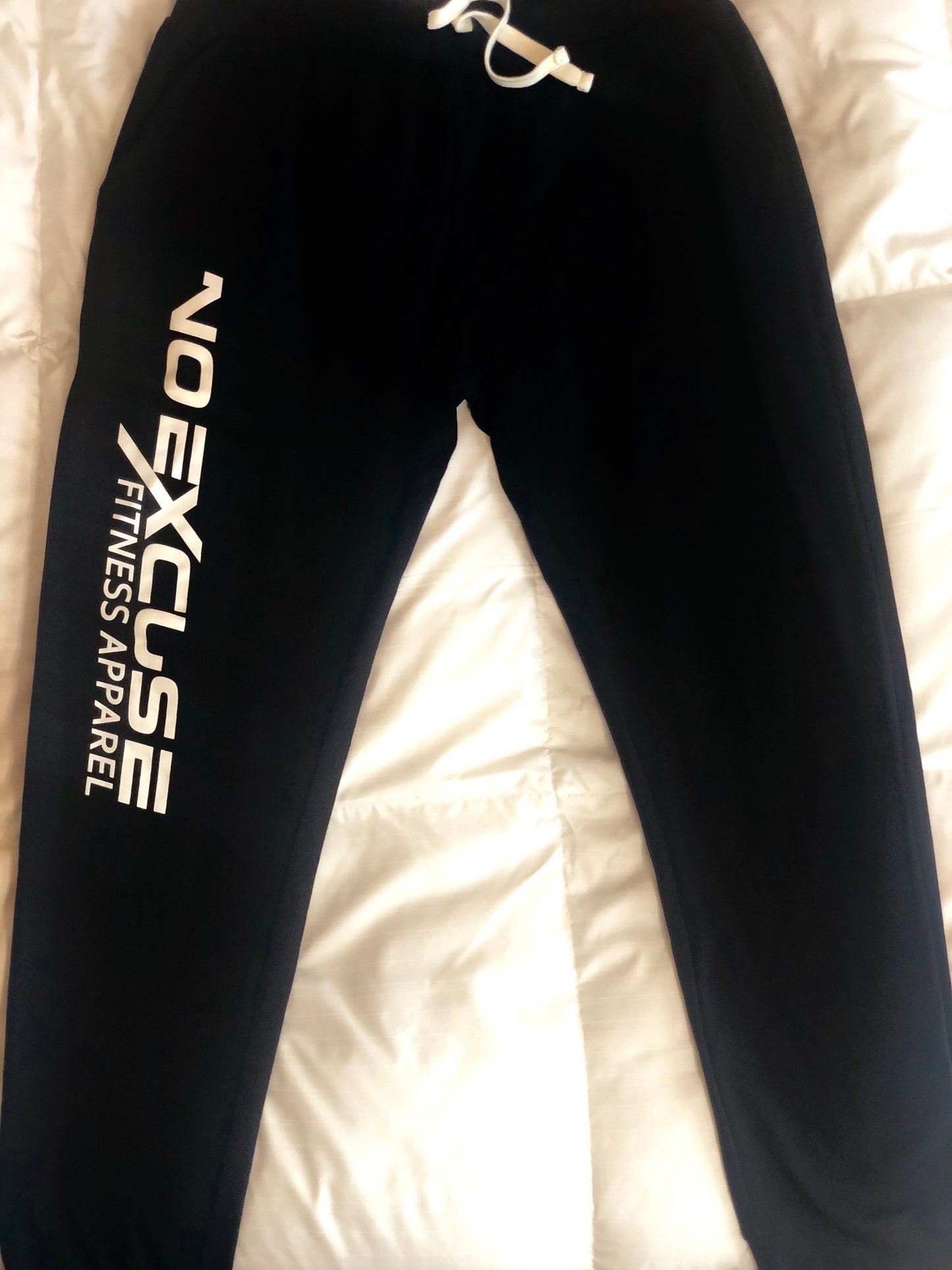 Men- Essential Drawstring Terry Joggers