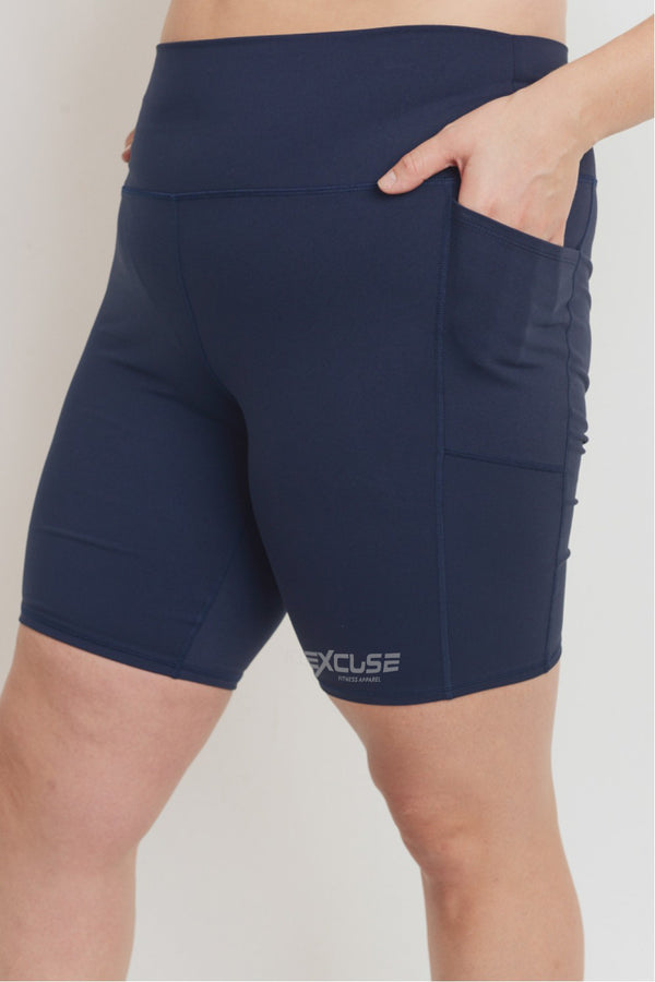 Plus- Tapered Band Essential Bermuda Highwaist Short