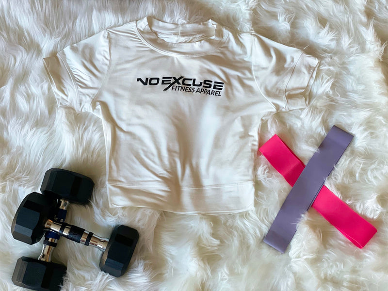 NO EXCUSE FITNESS APPAREL Women's cutout back crop top